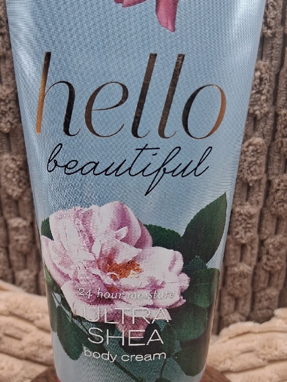 Bath & Body Works Hello Beautiful Body Cream 24 Hour Moisture 8 oz - Picture 3 of 3